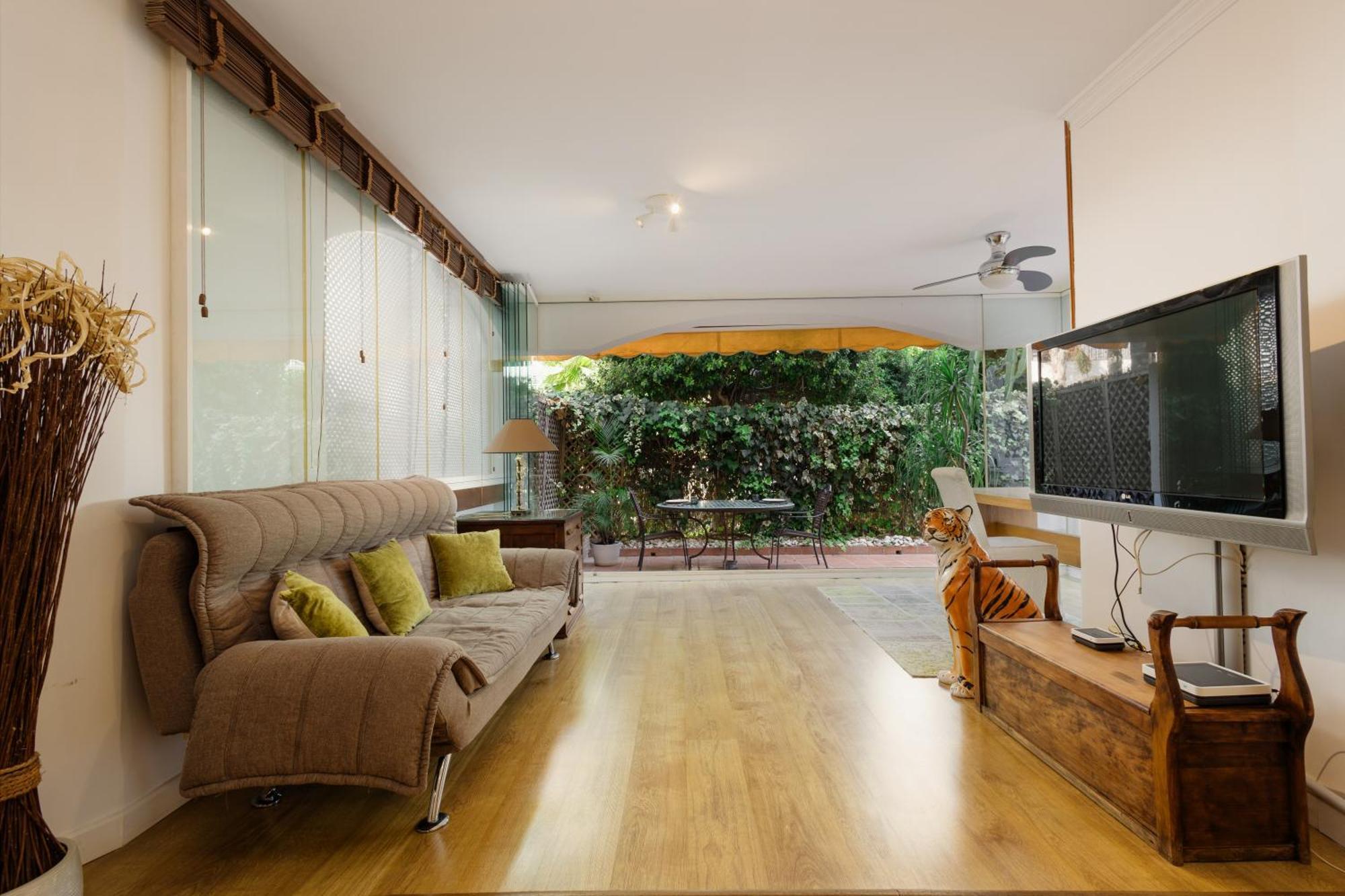 Ground Floor Holiday Apartment With Terrace And Pool In Puerto Banus, 마르베야 외부 사진
